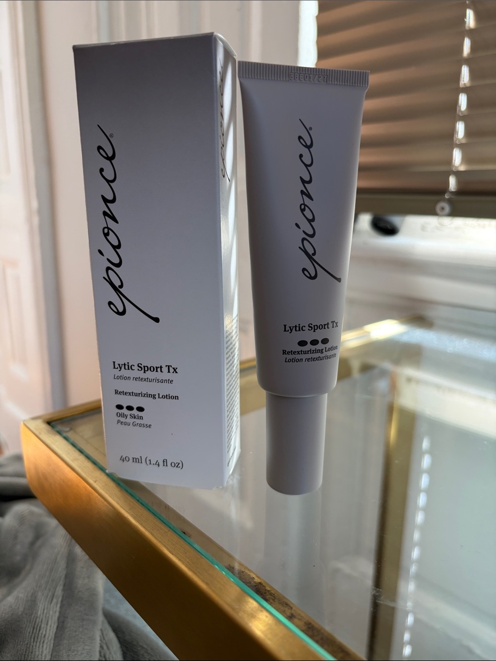 Lytic Sport Tx Retexturizing Lotion - Picture 3 of 4